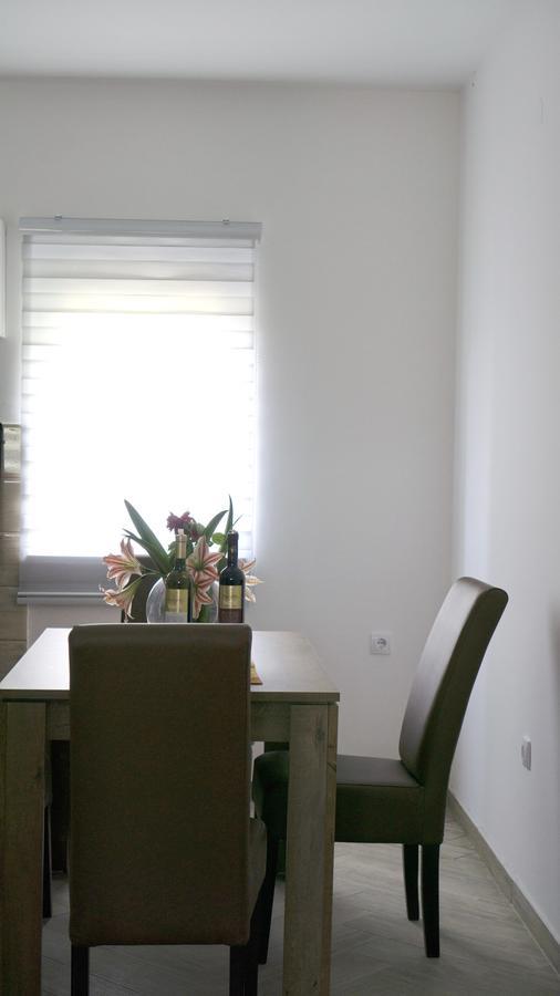 Apartments Pravica Требине Екстериор снимка