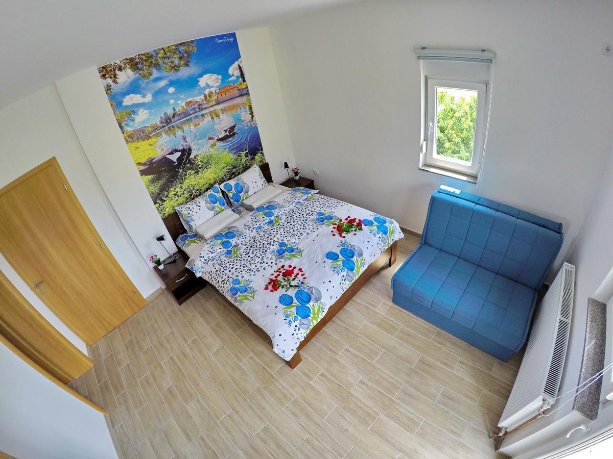 Apartments Pravica Требине Екстериор снимка