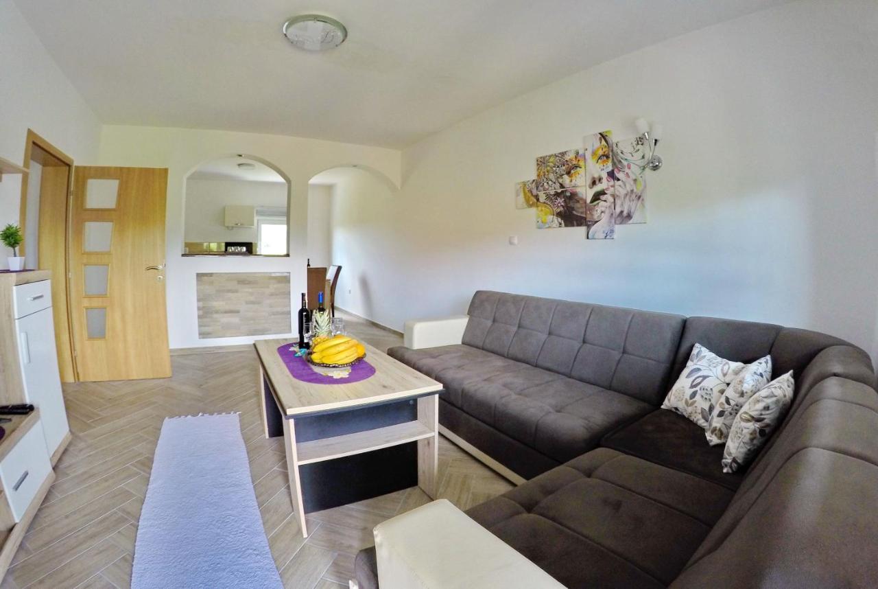 Apartments Pravica Требине Екстериор снимка