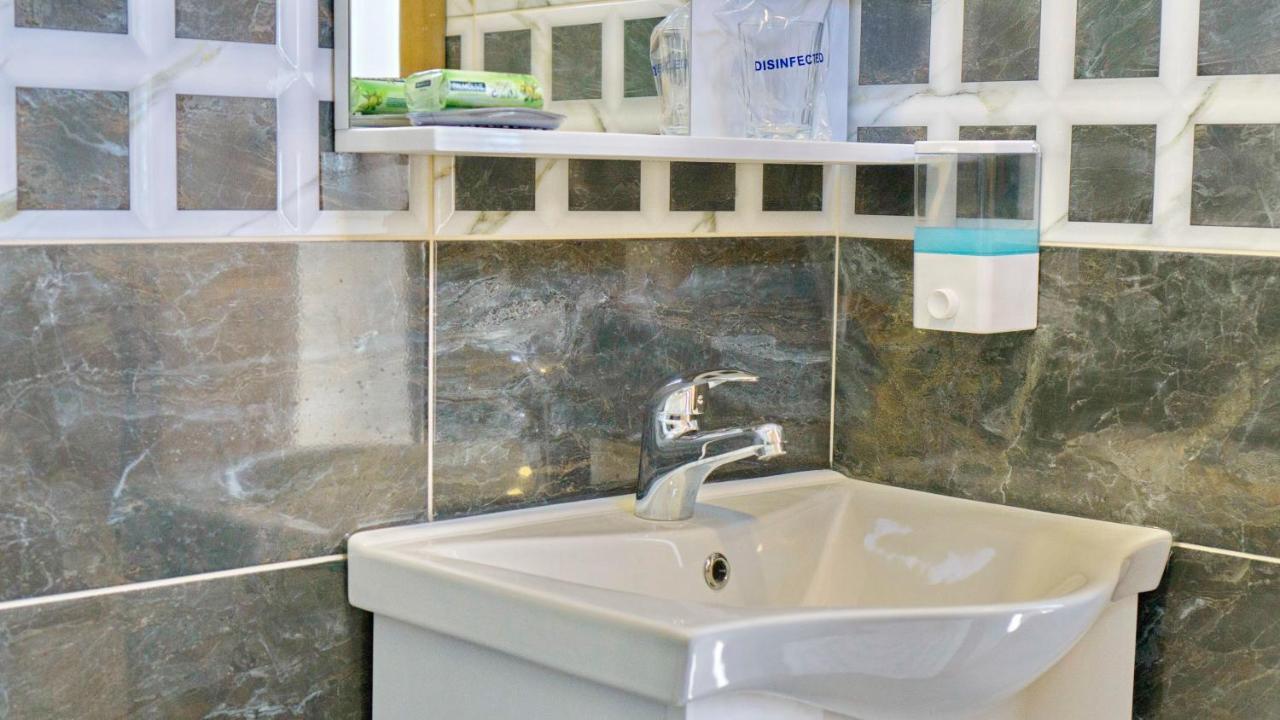 Apartments Pravica Требине Екстериор снимка