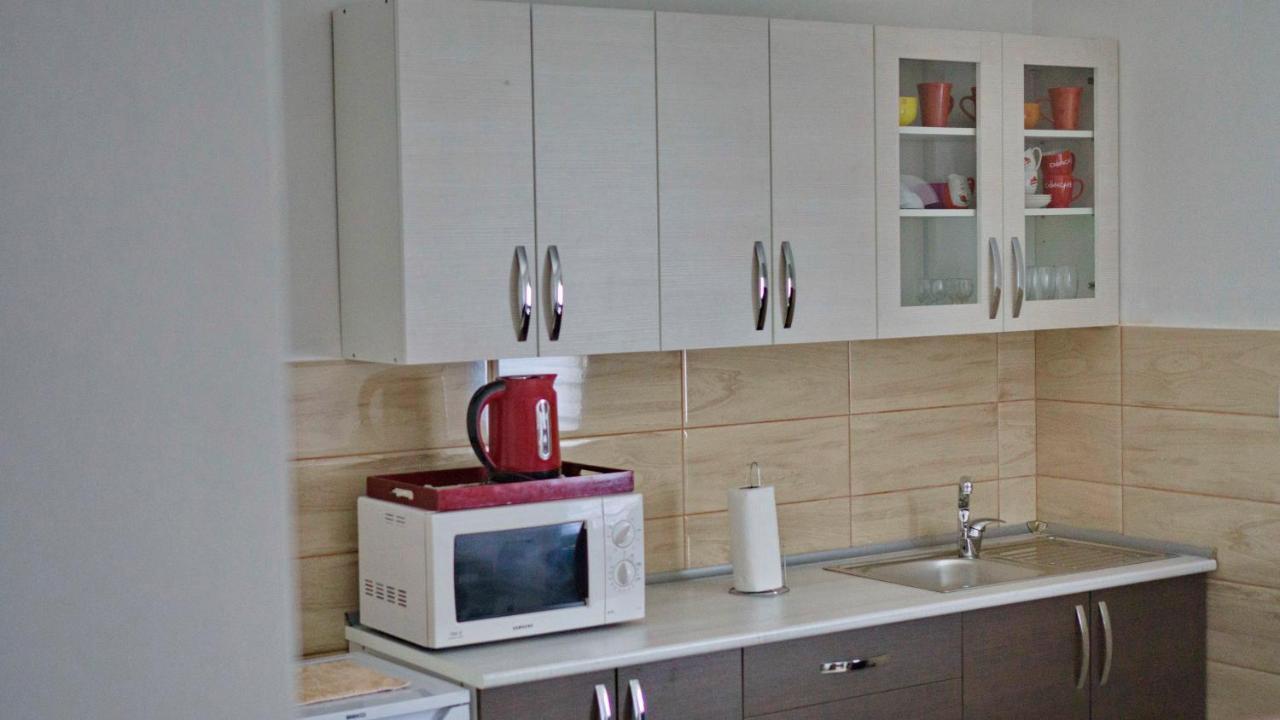 Apartments Pravica Требине Екстериор снимка