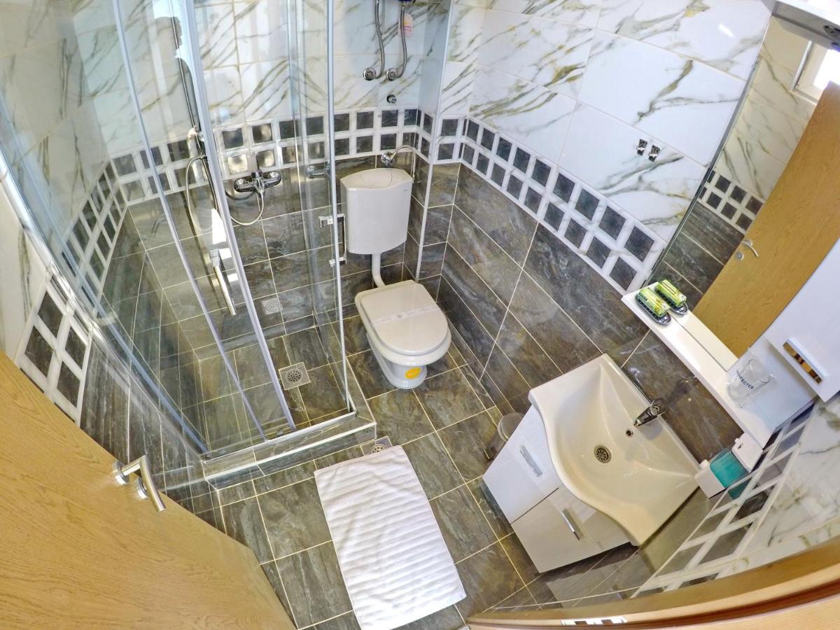Apartments Pravica Требине Екстериор снимка